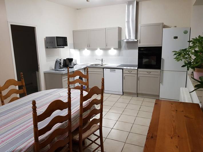 Gîte pour 5 personnes, avec jardin dans Lorcy - 2