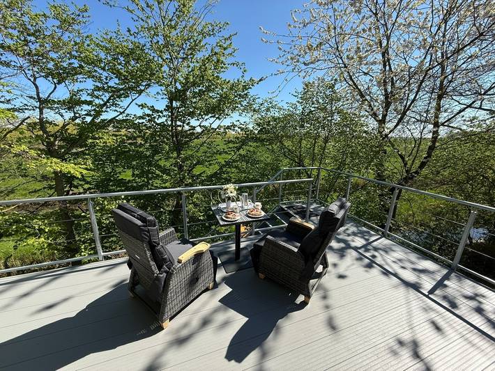 Ferienwohnung für 2 Personen, mit Balkon und Garten sowie Ausblick