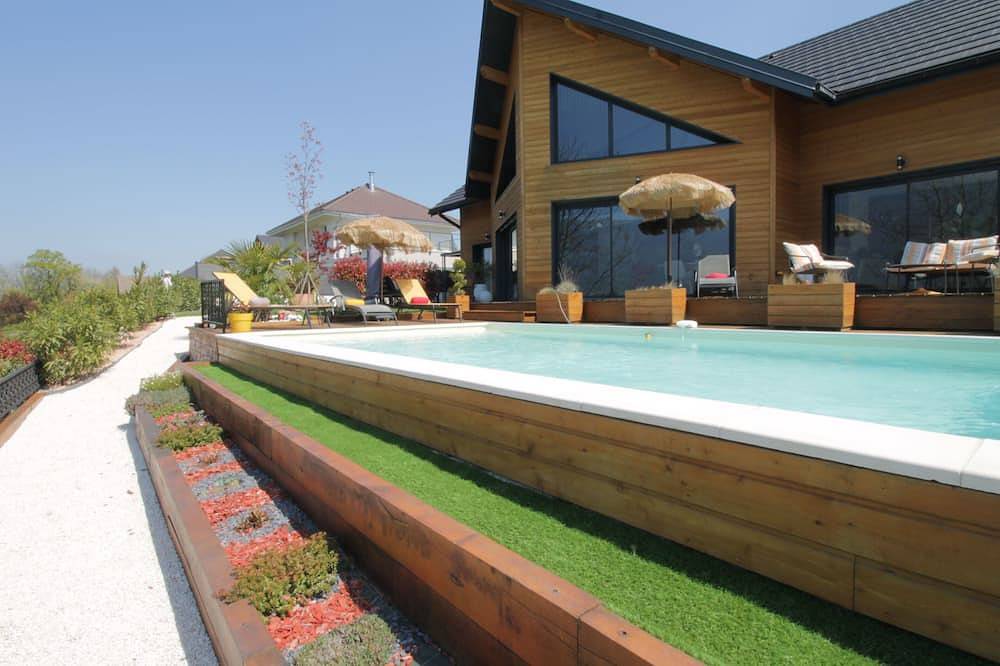 Villa pour 6 Personnes dans Viviers-du-Lac, Région de Chambéry