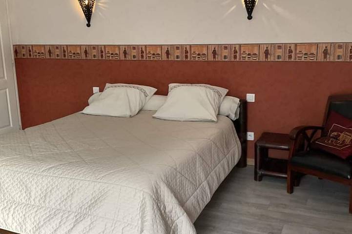 Chambre d’hôte pour 2 personnes, avec jardin et piscine sur l' Île d'Oléron