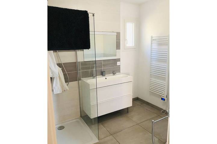 Location de vacances pour 4 personnes, avec terrasse et jardin à Saint-Martin-d'Ardèche - 4