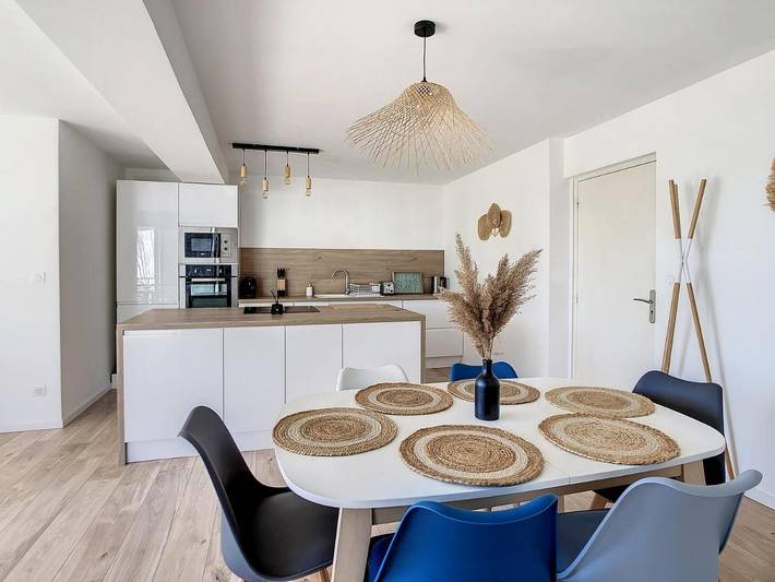 Appartement de vacances pour 6 personnes, avec vue et terrasse, animaux acceptés