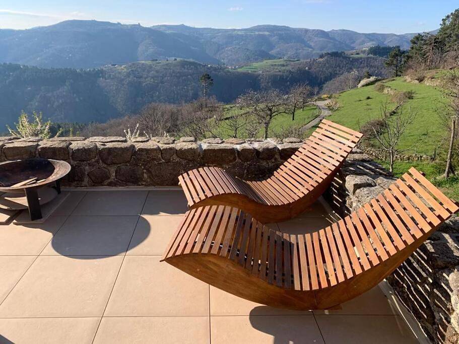 Deluxe Villa in Saint-Sauveur-de-Montagut, Parc naturel régional des Monts d'Ardèche
