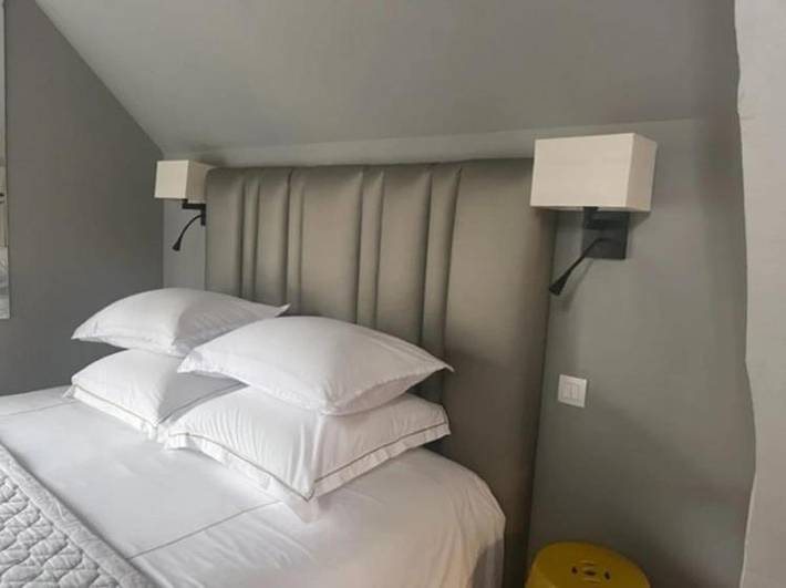 Chambre d’hôte pour 2 personnes, avec jardin et balcon ainsi que vue et piscine dans Mayenne - 4