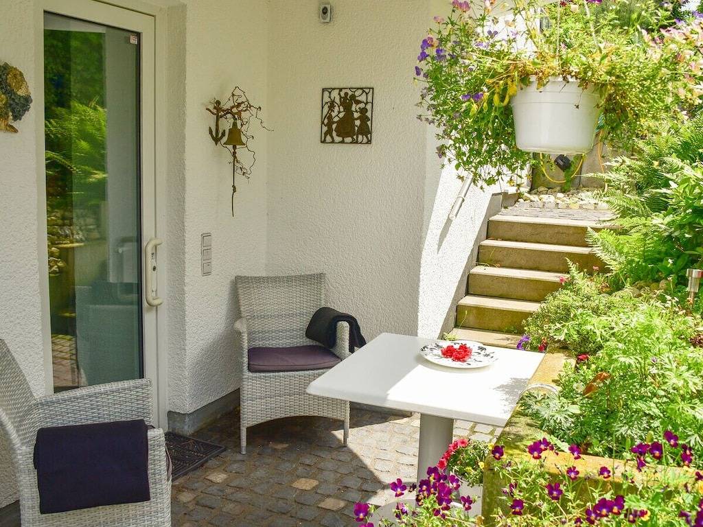 Ferienwohnung mit 1 Schlafzimmer in Zweifall, Stolberg