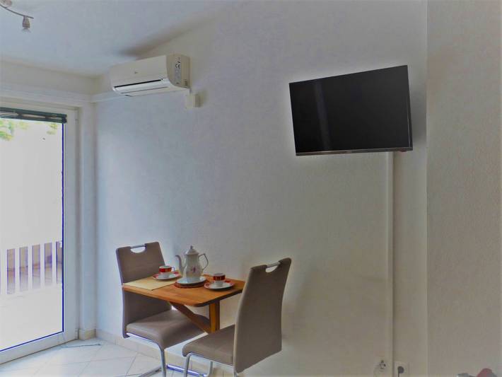 Studio für 2 Personen, mit Balkon und Ausblick an der Makarska Riviera - 2