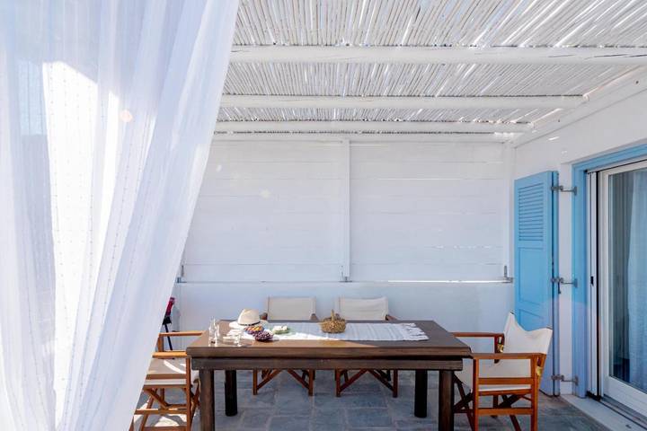 Gîte pour 5 personnes, avec balcon et vue dans Xerokampos - 3