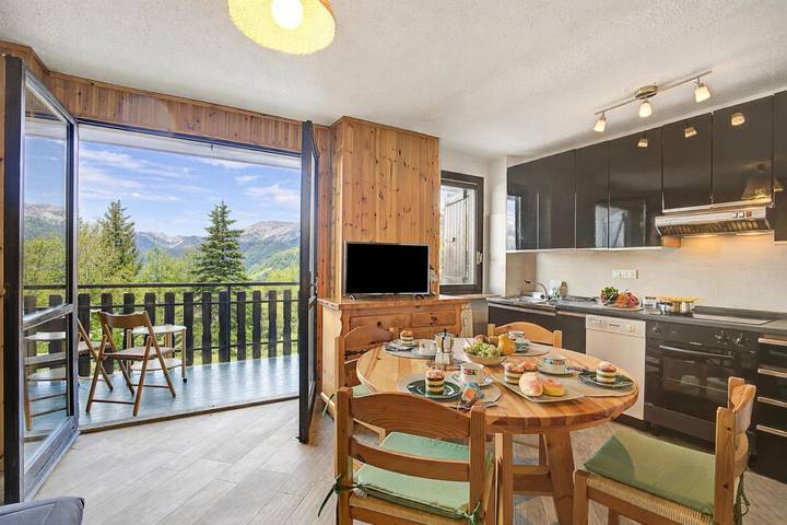 Gîte pour 6 personnes, avec balcon, adapté aux familles à Sauze d'Oulx - 2