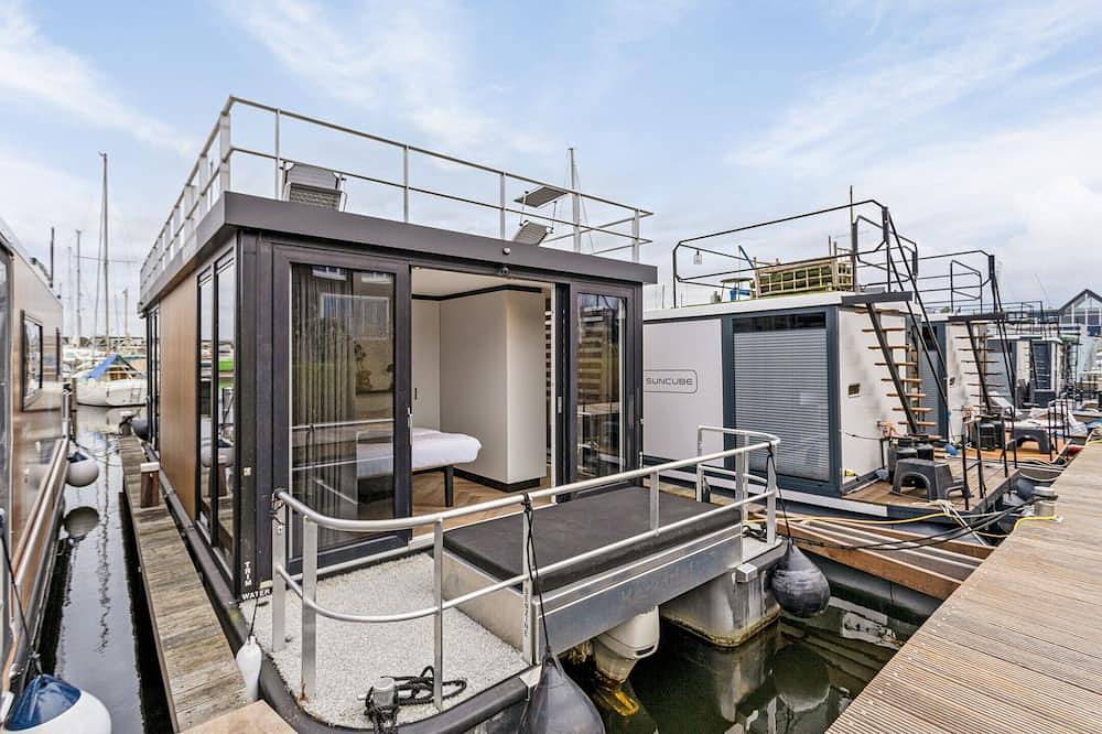 Luxuriöses Wasserloft in der Nähe von Strand und Zentrum – Weltevreden Experienc in Zeewolde, Flevoland