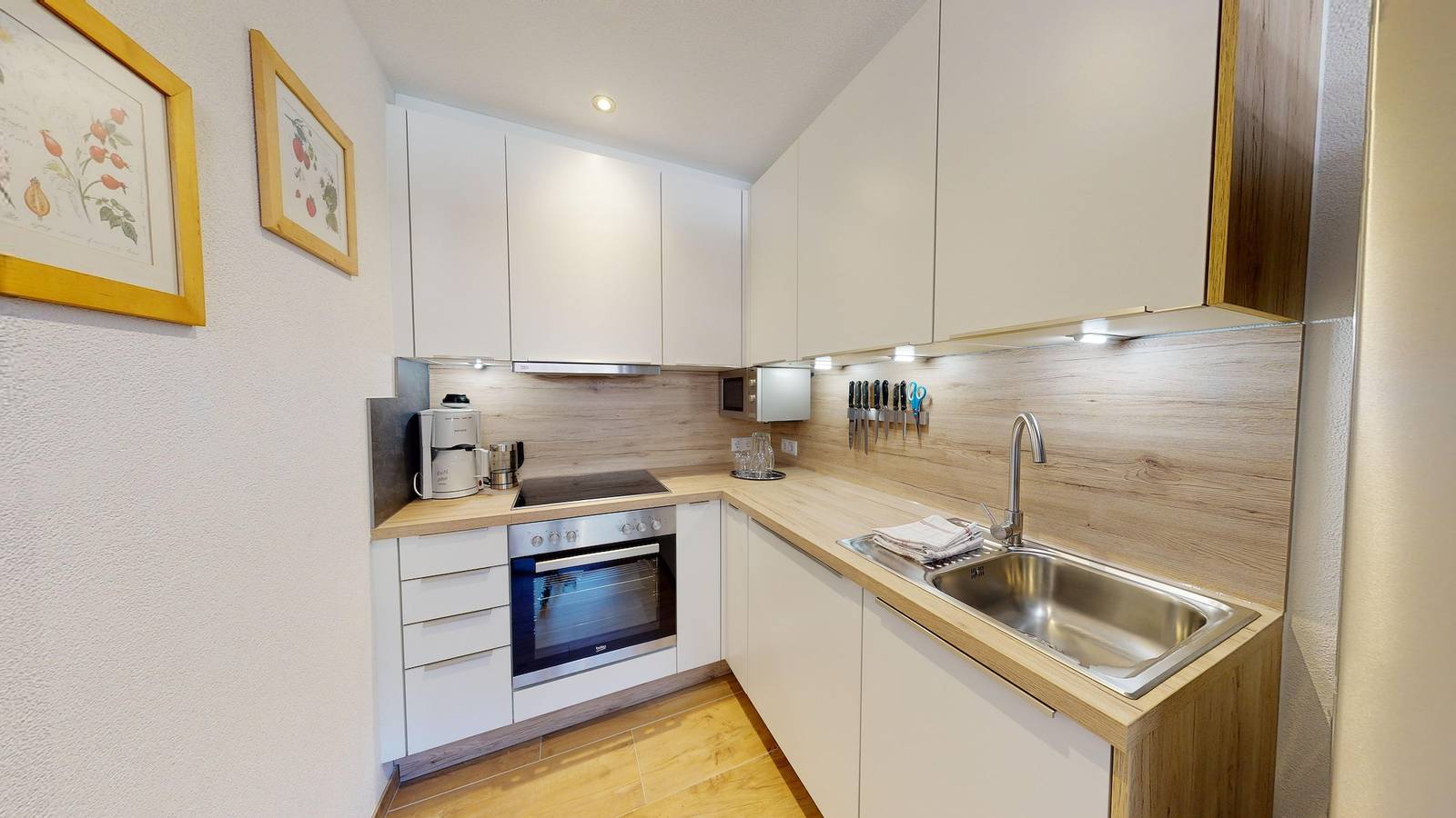 Ganze Ferienwohnung, Appartement 8 in Tuxer Alpen, Uderns