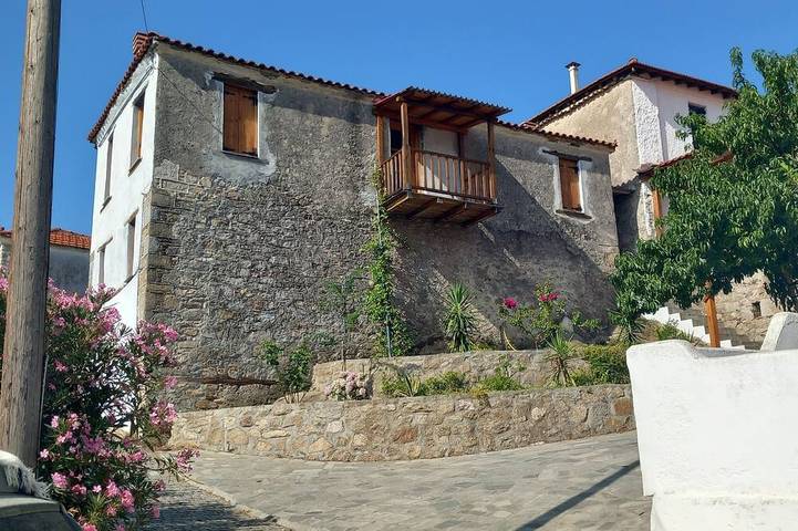 Agnanti - Belvedere
"Agnanti" ist das griechische Wort für "Schöne Aussicht" in Sykia, Sithonia Halbinsel