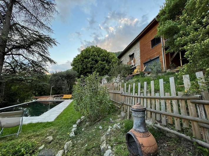 Gîte pour 2 personnes, avec piscine ainsi que jardin et vue à La Tronche - 4