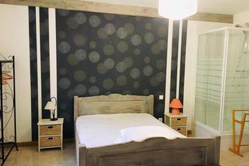Gîte pour 6 Personnes dans Mormoiron, Parc naturel régional du Mont-Ventoux, Photo 4