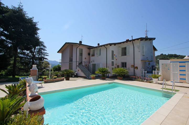 Location de vacances pour 10 personnes, avec balcon et jardin, animaux acceptés à Camaiore - 3