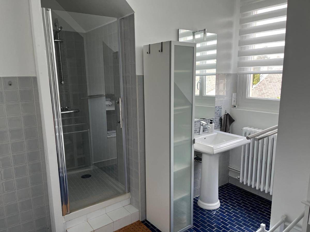 Deluxe Room (2 Adults + 1 Child) in Loches, Région de Loches