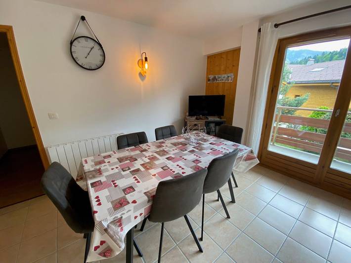 Ganze Wohnung, Gemütliches 2-Zimmer-Apartment + Kabine in Saint-Jean-de-Sixt mit Balkon und Garage in Saint-Jean-de-Sixt, Annecy und Umgebung