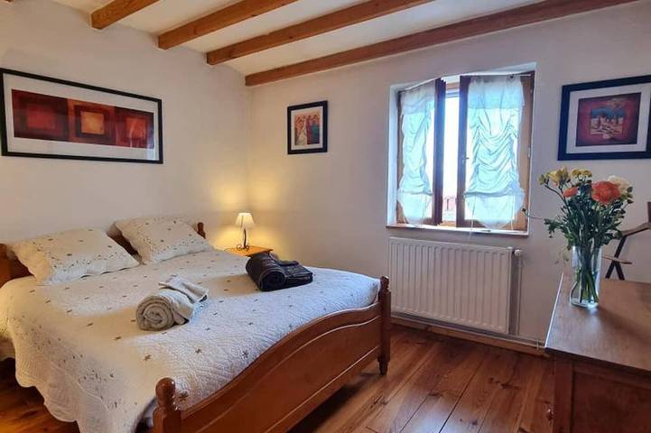 Gîte pour 2 personnes, avec terrasse à Bellegarde-en-Forez - 3