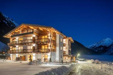 Ferienwohnung für 2 Personen, mit Ausblick und Garten sowie Sauna im Lechtal