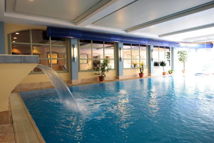 Hotel para 2 personas, con jardín y sauna además de terraza y jacuzzi - 1