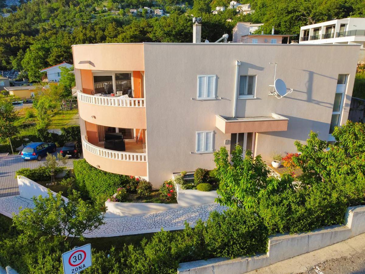 Ganze Wohnung, House Basta - Free beach parking in Baska Voda, Makarska Riviera