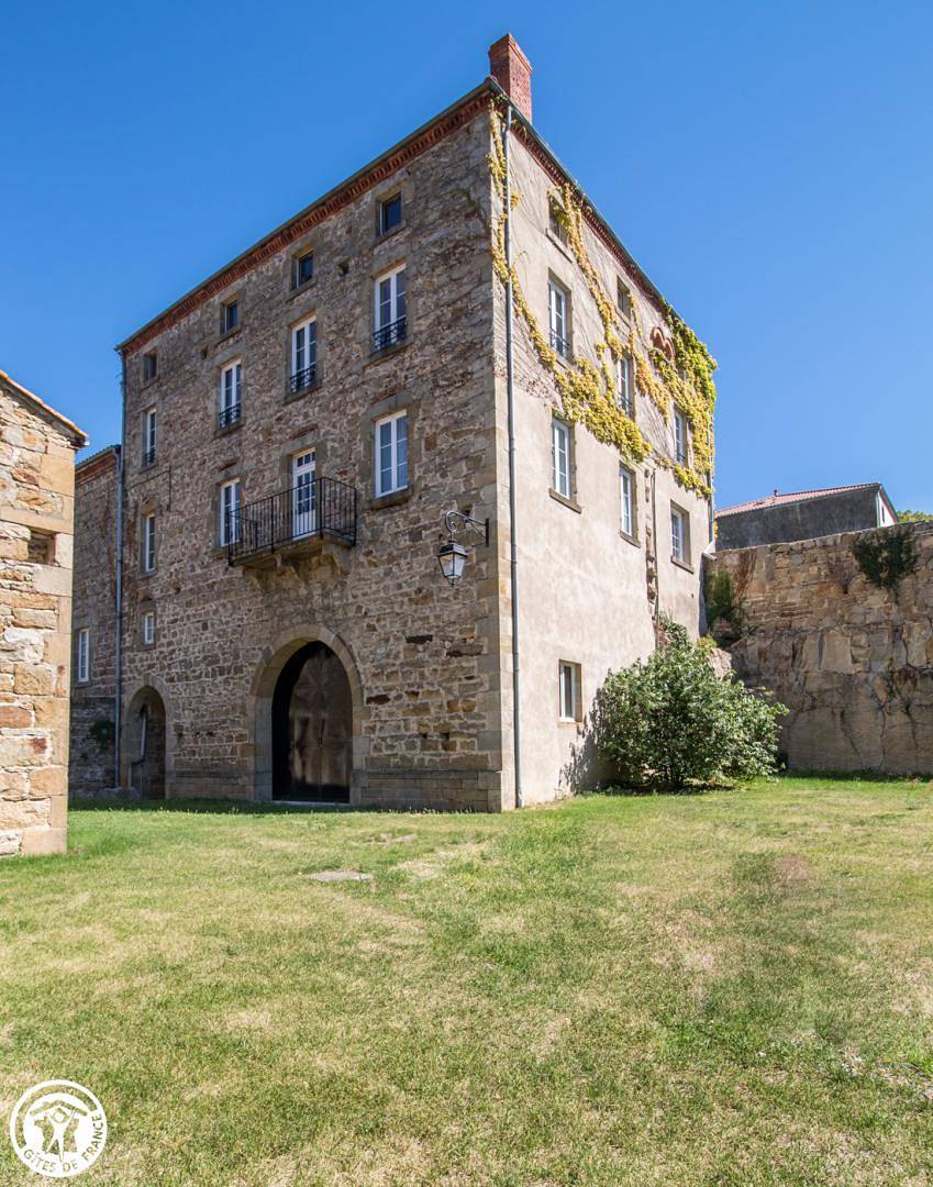 La Vigneronne in Montpeyroux (Puy-de-Dôme), Clermont-Ferrand region