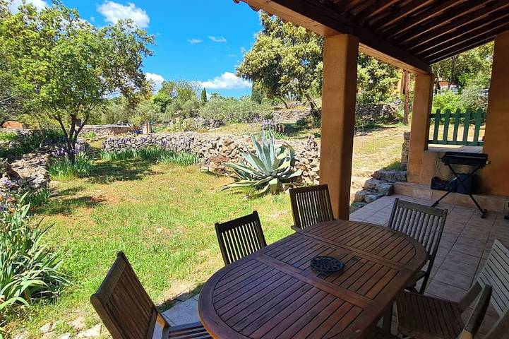Villa for 5 people, with pool and terrace as well as garden - 1