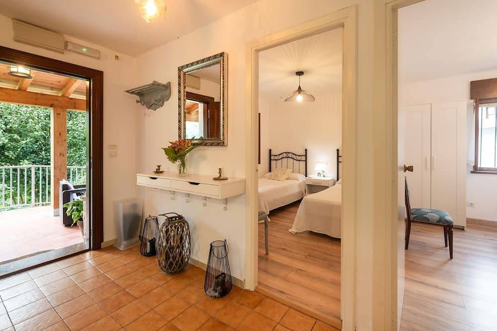 Entire apartment, First floor apartment for 4 people in Cangas de Onís, Asturias Province