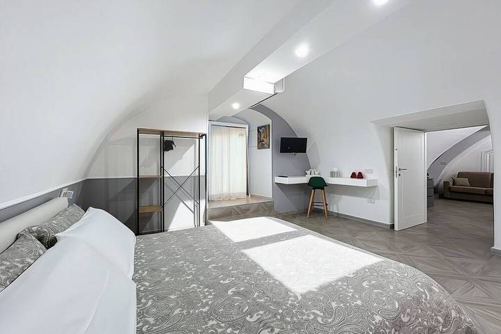 Ferienwohnung für 4 Personen, mit Whirlpool und Balkon in Manfredonia - 2