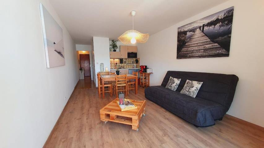 Gîte pour 4 personnes, avec vue ainsi que jardin et vue sur le lac dans Port Gregau - 2