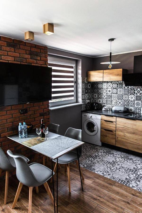 Apartament wakacyjny dla 6 osób, z balkon i widok oraz basen dla dzieci i sauna w Ustrzyki Dolne