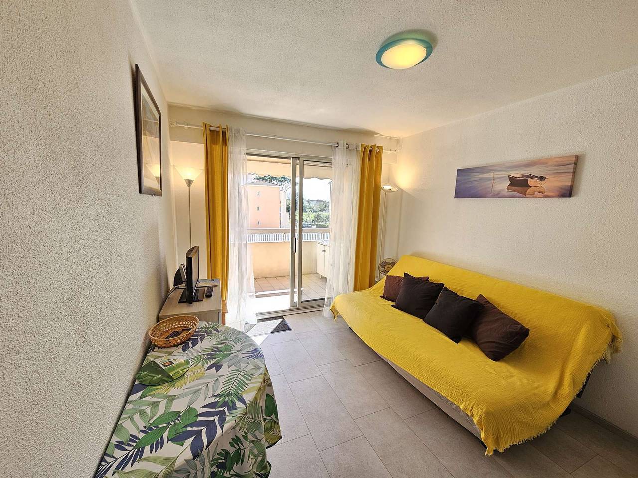 Appartement de vacances entier, Piscine, balcon, plein sud, 4 couchages in La Seyne-sur-Mer, Région de Toulon
