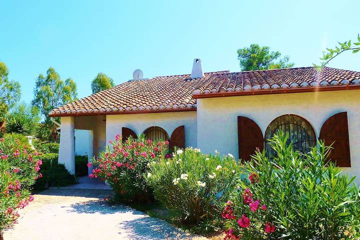 Villa für 10 Personen, mit Garten - 1