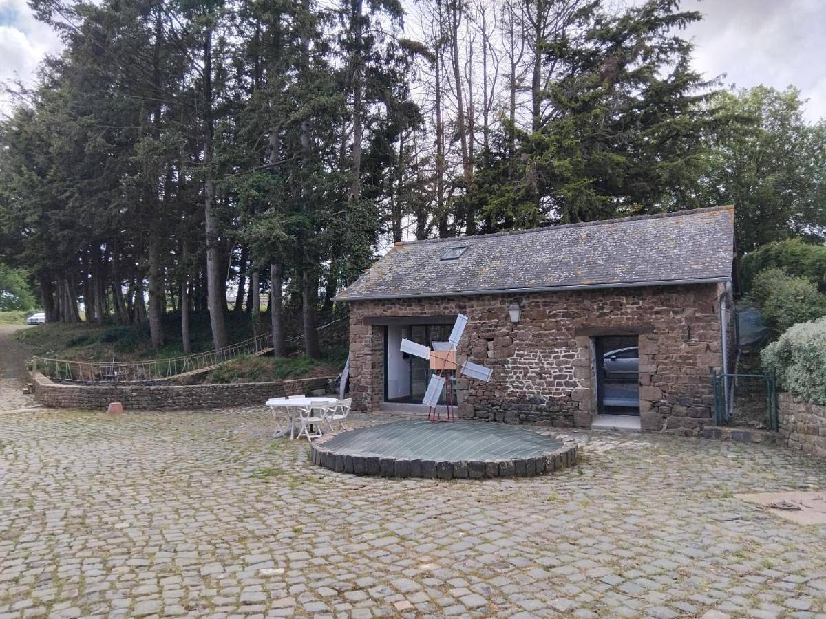 Maisonnette meublée à la campagne in Ernée, Mayenne