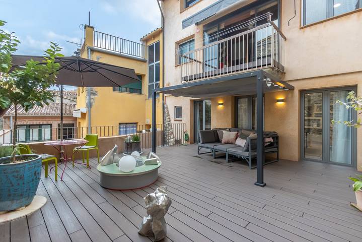 Hel lejlighed, Kel Domènech Luxury Apartment for Art Lovers in Historic Besalú in Besalú, Garrotxa