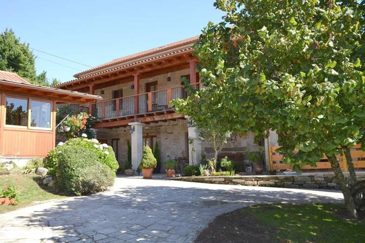 Casa rural para 2 personas, con piscina y vistas además de terraza y jardín en Provincia de Orense - 4