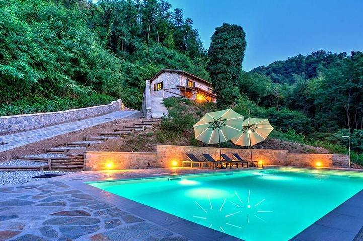 Ferienhaus für 8 Personen, mit Terrasse und Garten in Borgo a Mozzano