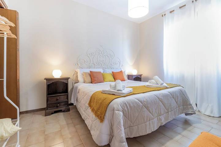 Appartement entier, 300 meters from the sea, detached apartment, fenced-in garden, pets allowed in Marina di Massa, Massa (Italie)