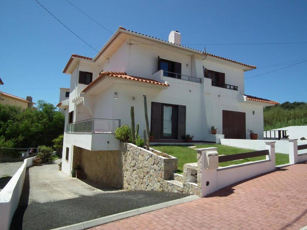 Apartamento inteiro, Apartment in Praia da Areia Branca, Lourinhã