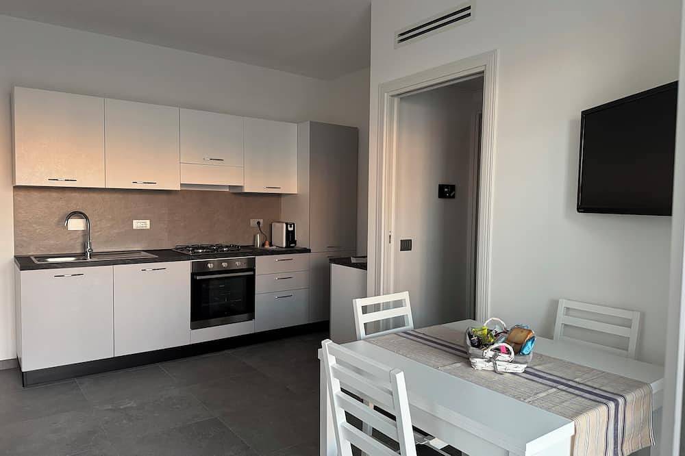 Entire apartment, Sea Urchin Apartment in Fiumicino, Rome Province