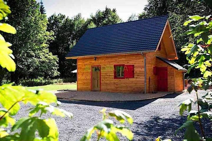 Chalet pour 4 personnes, avec jardin et terrasse à Chambon-sur-Lac - 3