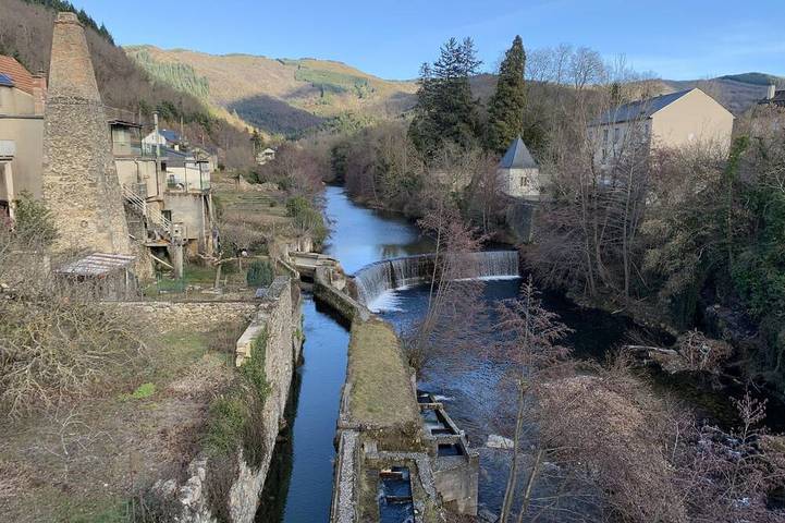 Villa pour 6 personnes, avec jardin et terrasse dans l' Aveyron