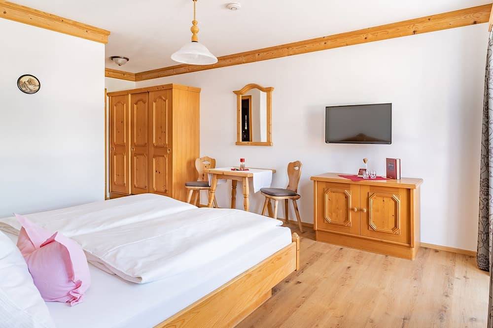 Ganze Wohnung, Drei-Raum-Ferienwohnung Abendrot in Reit im Winkl, Bayerische Alpen