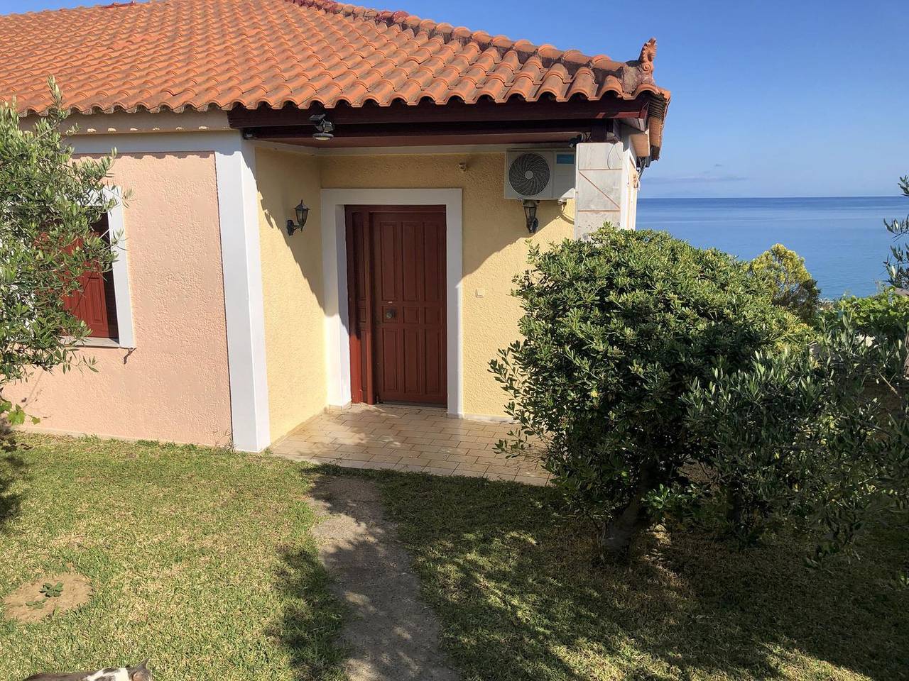 Ganze Wohnung, Einfache Wohnung direkt am Meer mit Pool in Ilia, Peloponnes, Griechenland in Kastro-Kyllini, Ileia