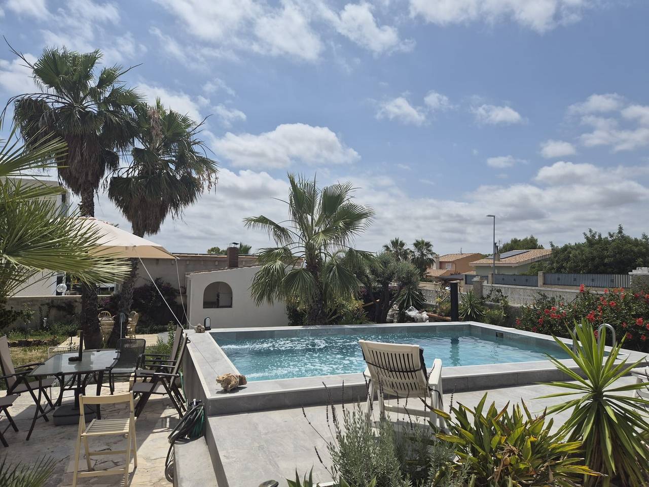 Estupendo chalet con piscina privada y barbacoa  in Busot, Costa Blanca