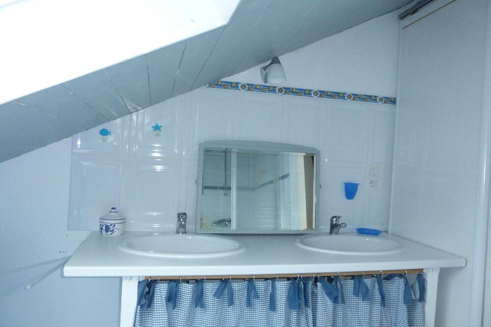 Gemütliches Haus, 150 m vom Meer entfernt in La Cotentin, Lamballe-Armor