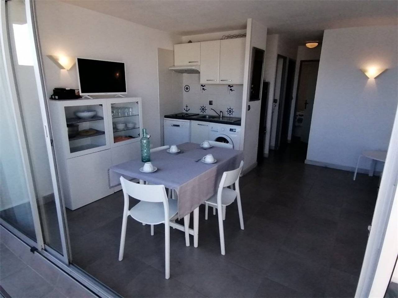 Geheel appartement, Vakantieappartement voor 6 personen met terras in Port Camargue, Le Grau-du-Roi