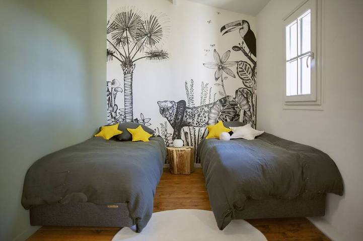 Location de vacances pour 10 personnes, avec jacuzzi et piscine à Saint-Aunès - 3