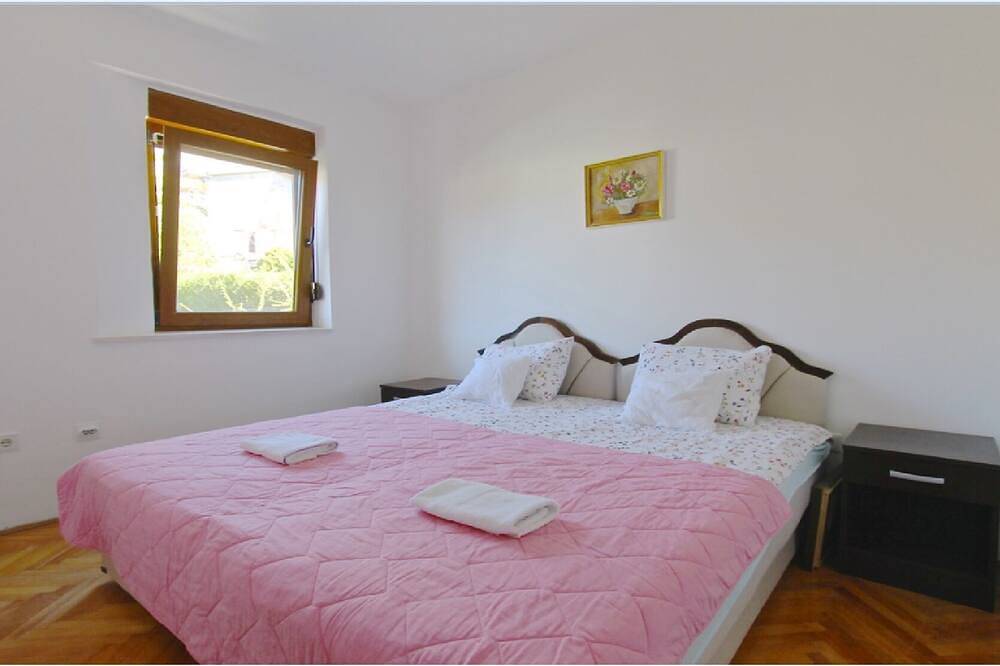 Luxury Stone House With Private Pool - Authentic Mediterranean House in Budva, Opština Budva