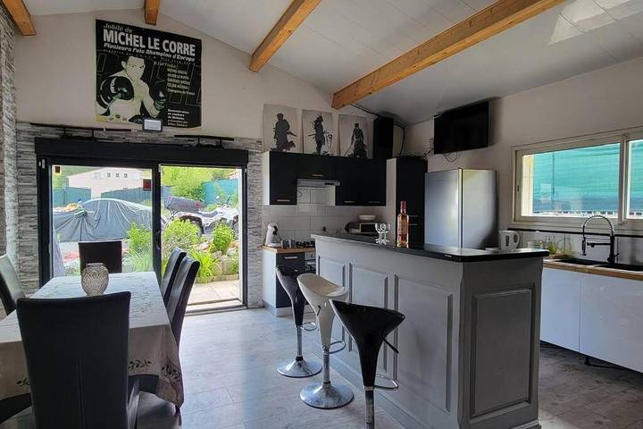 Location de vacances pour 8 personnes, avec piscine et jardin à Saint-André-les-Alpes - 4