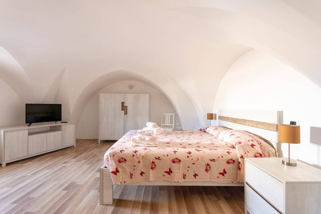 Appartamento intero, Appartamento 'Corte Nonna Mmela' con terrazza privata, Wi-Fi e aria condizionata in Melendugno, Provincia di Lecce